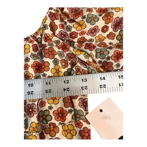 NWT SO Off/On Shoulder Stretchy Crop Top Multi Color Flower Pattern Size S - Picture 8 of 13